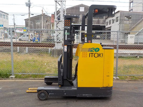 xe nâng điện 2 tấn Komatsu FB20RN-4