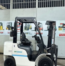 Xe nâng dầu 2.5 tấn Nissan Y1F2A25
